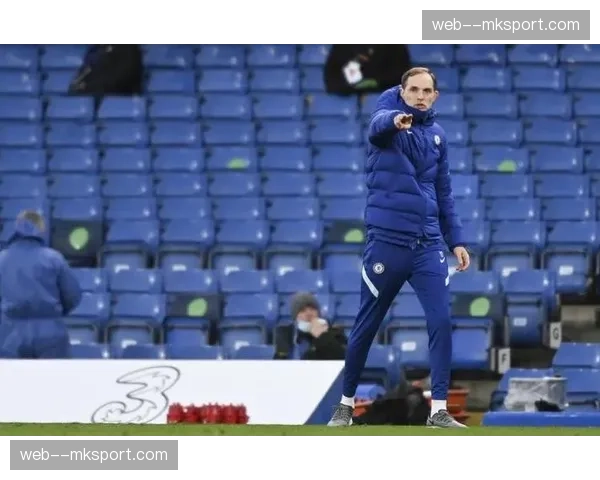 赛前发布会，图赫尔回应与高层不睦传闻：“我专注于比赛”