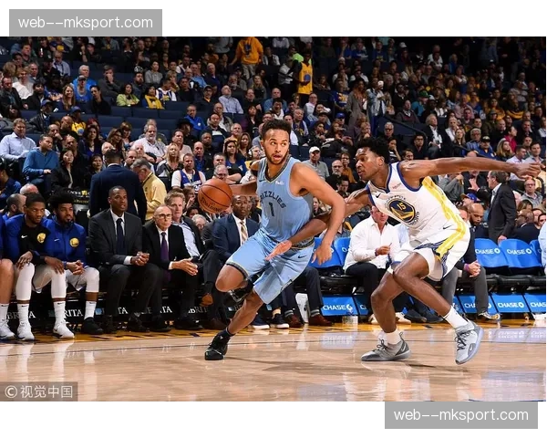 长篇通讯：热火文化的新体现——一群落选秀如何靠疯狂的防守压迫立足联盟。