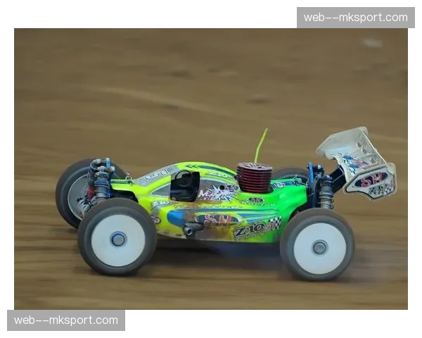 德甲2027-28赛季本土转播权竞标进入第二轮，DAZN与Sky展开激烈角逐